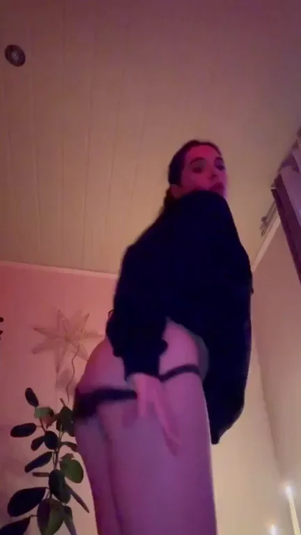 Eat my juicy ass, please🥵