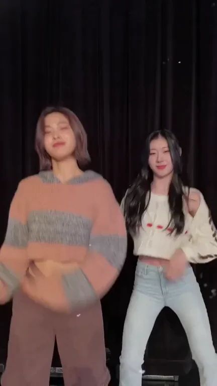 🔥 ITZY Ryujin & Chaeryeong Sexy Dance Tease 💦