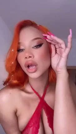 Can I slap your face with my pussy like this?