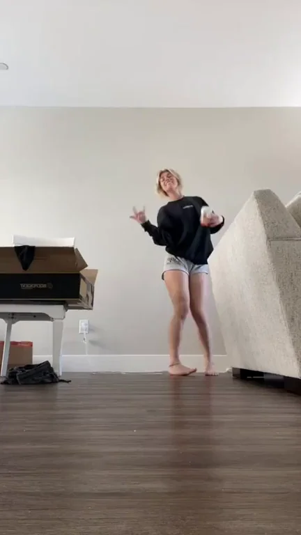 Pretty faith ordway twerking a little