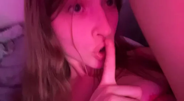 Don't tell my boyfriend I showed you my pussy🤭ðŸ’•