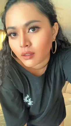 Fuck Your Bestie's Sis? 😈🍑💚