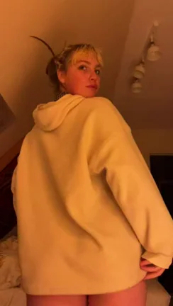 I love to show my ass to a cute girlâ¤ï¸