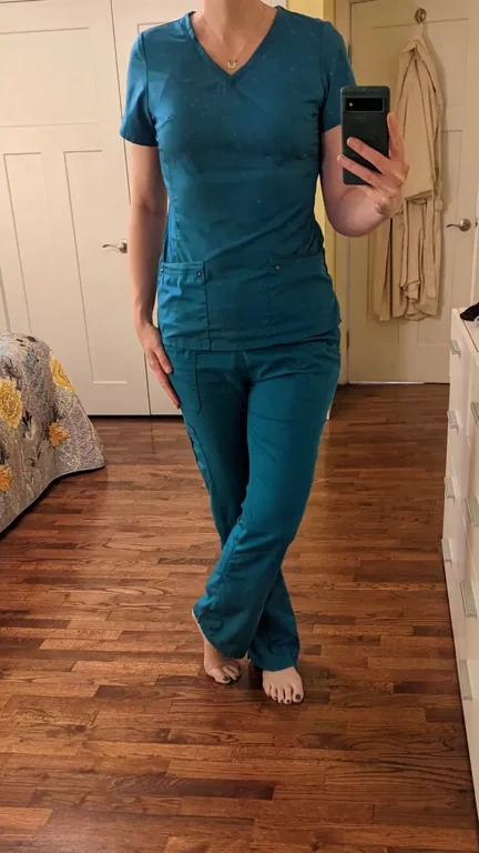 Hot Nurse Slips Off Scrubs & Flashes Tits Post-Shift 😈👩‍⚕️💦