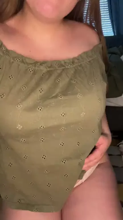 Thick Ex-GF's Massive Tits & Juicy Curves 😍🍑 Hope You Appreciate This Chubby Slut!