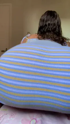 🍑 Do You Crave This Juicy Ass? 😈