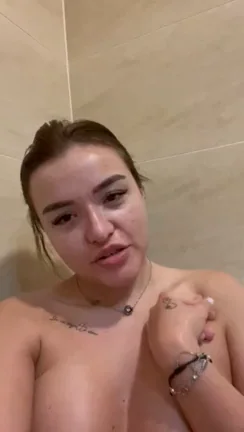 🛁 Tiny Tits Bath Tease & Play 💦