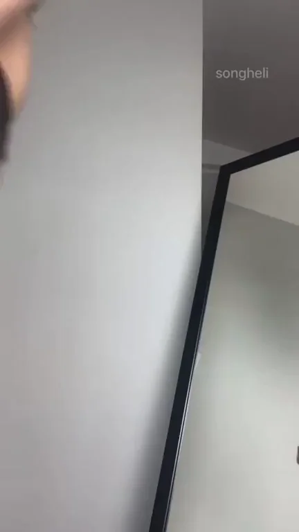 Petite Slut's To-Do List Nude Tease 😈🍑