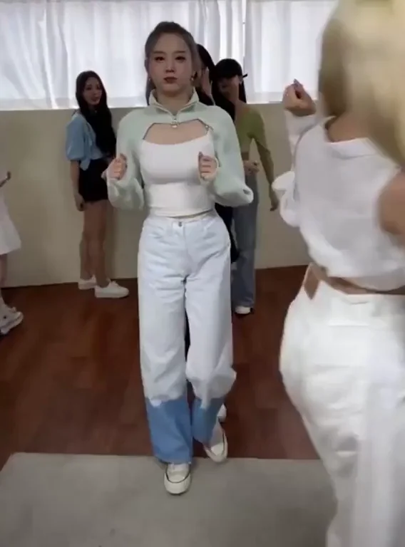 Fromis_9 - Gyuri