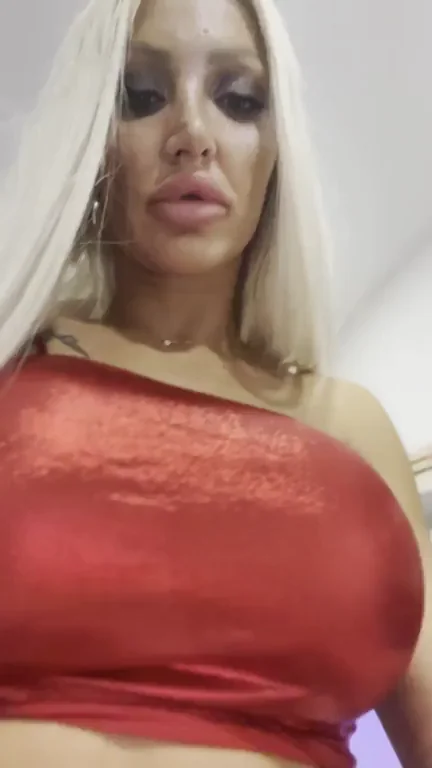 Blonde Bombshell's Juicy Ass Begs for Brutal Spanks