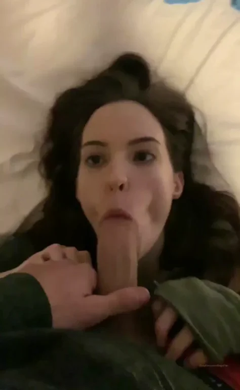 Who is this hottie?