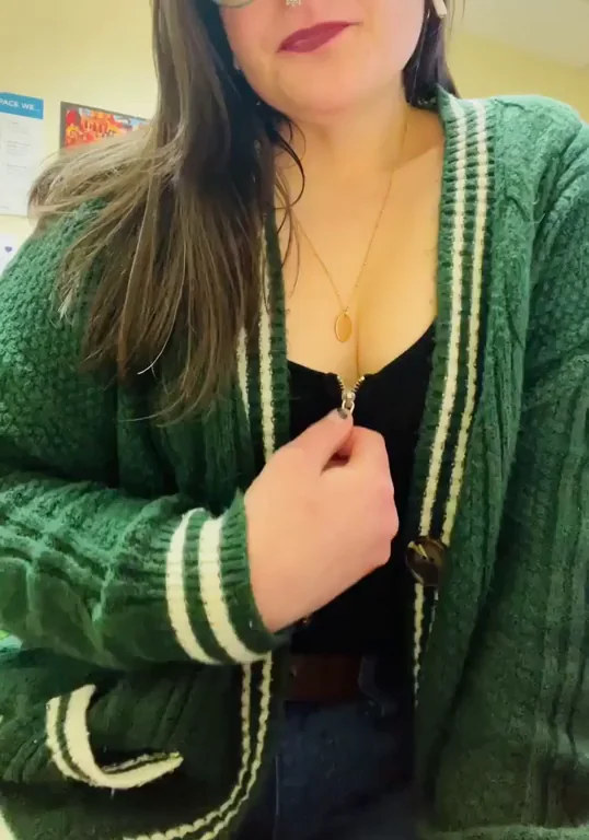 🔥 Super Casual Friday Tease: Zipper Down, Tits Out! 😘
