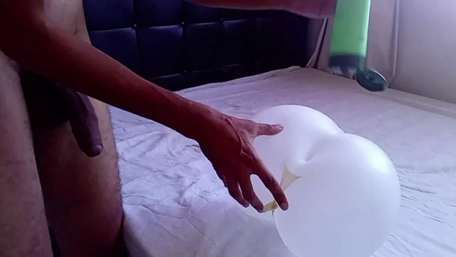 Did you know you can make a sex toy with a latex glove? It's cheap and easy to do. Check the comments to know how.