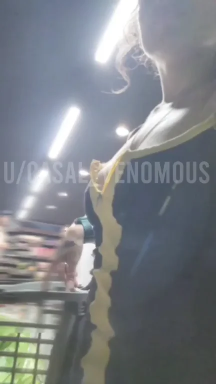 Flashing in front of the grocery store's employees