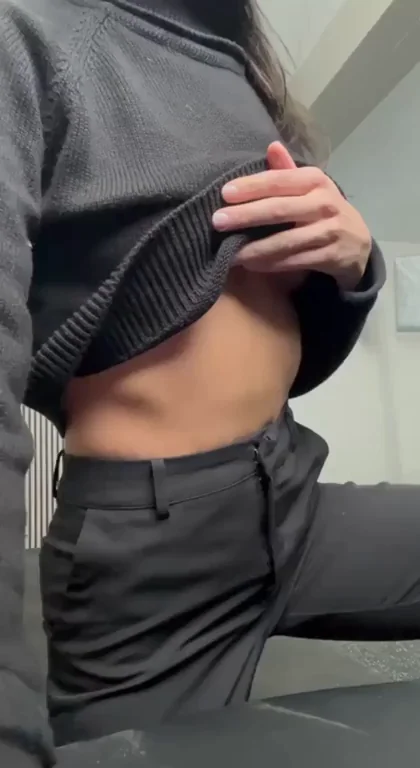 Hi, here's my small tits to make your day better