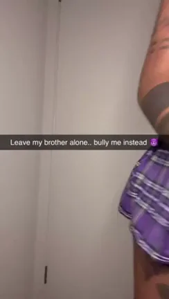 Your little sister was the perfect distraction for your bully 👆€
