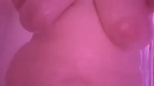 Thick BBW Tease: Rub My Juicy Back? 😈🍑