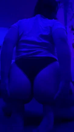 Craving a Fat Cock to Ride My Thick BBW Ass 🍑💦