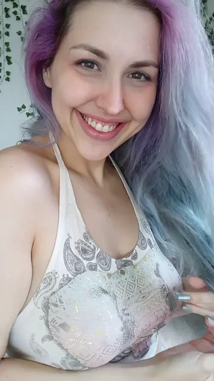 I'm ready for your dick daddy ?