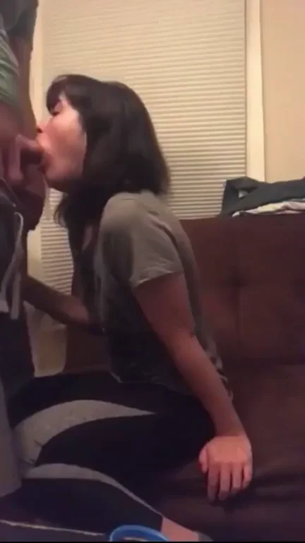 Wow, Slutty Deepthroat Grip on Couch 🍆💦
