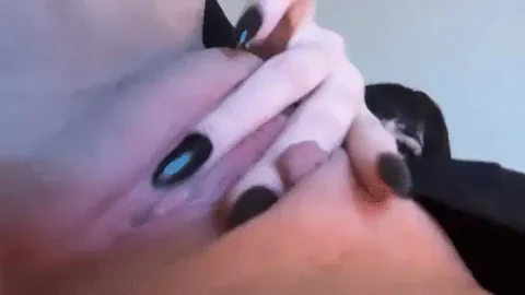 Late Night Pussy Snack: Black Nails Spreading Juicy Lips Wide