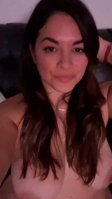 I love playing with my big Latina tits
