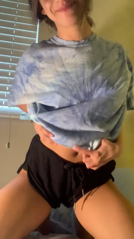 Deleted because someone said I was flat, reuploding cause I love my little titties ?? [OC]