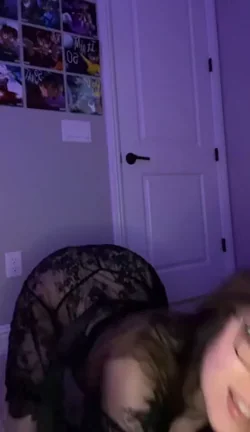 21 year old FREE onlyfans ðŸ’• dick rates and ppv!