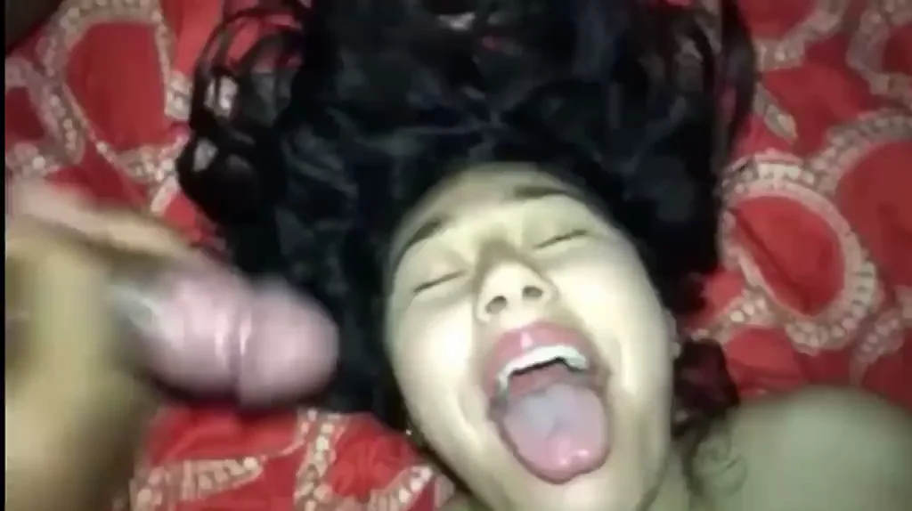 Nutty Buddy Face-Fuck Finish