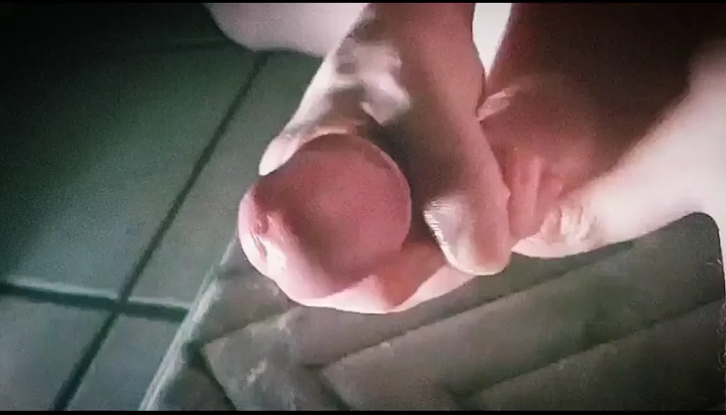 Hyperspermia Test: Milking a Thick 8-Inch Beast Till It Floods