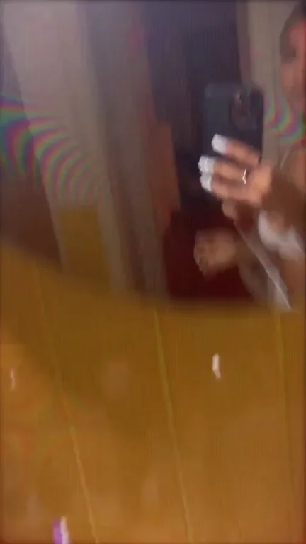 Am I a girlfriend material? [gif]