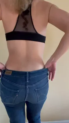 Happy humpday|want me to strip for your next party?