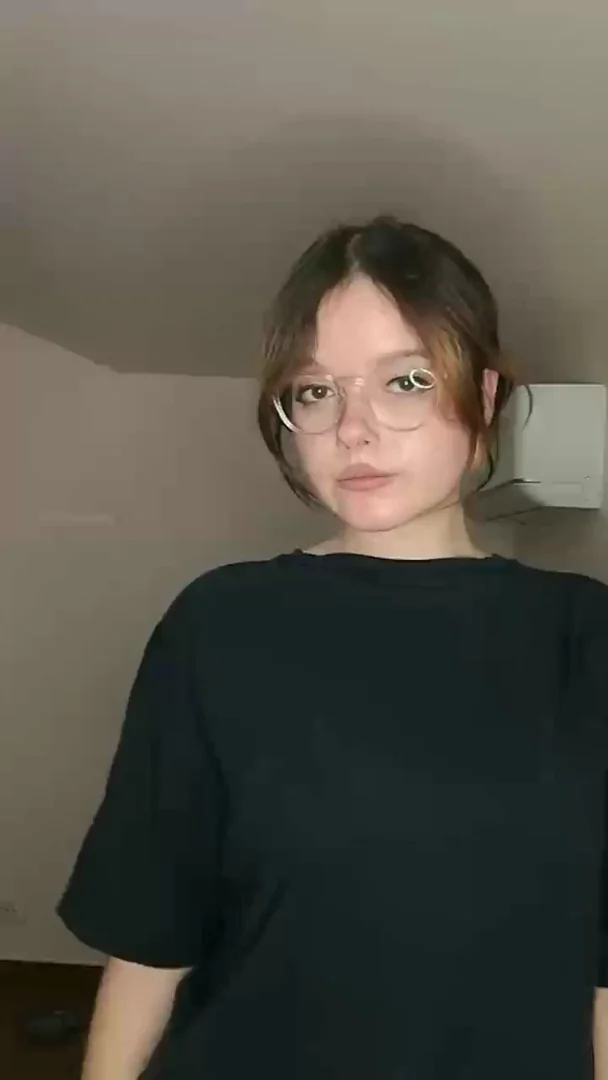Nerdy Glasses Slut Gets Horny & Teases Her Perky Tits 😈🔥