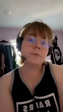 Watch it shake and grow :3 [19]