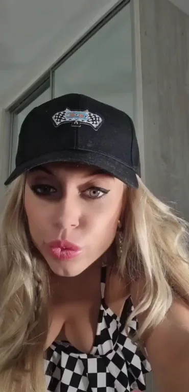 Sweet face , toned body?? Check my VIP onlyfans ,I need a naughty boy like me ?? SQUIRT , SLOPPY BLOWJOB WITH MY PRETTY FACE, BIG ASS, ANAL, ROLEPLAY, CUSTOM VIDEOS , DICK RATINGS , DIRTY TALK
