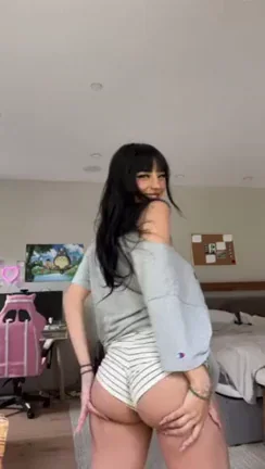 Brunette TikTok Slut Rides That Dick on Top 😈🍑