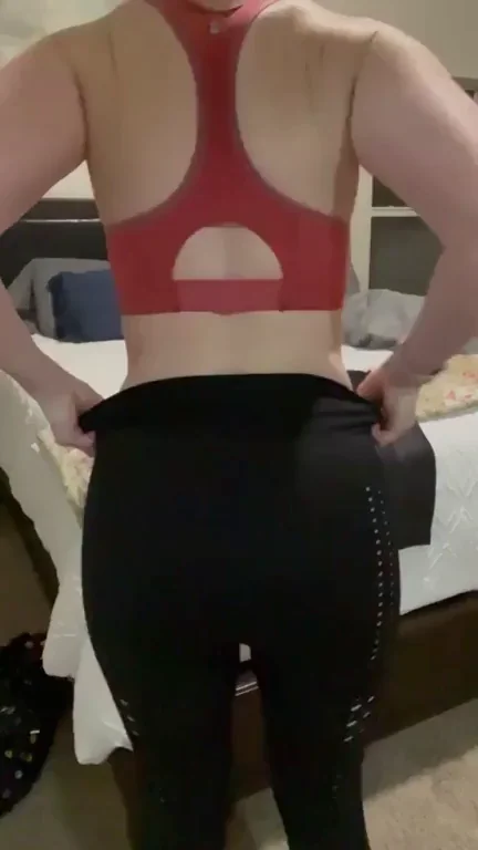 Peel That Juicy Ass 🍌🔥