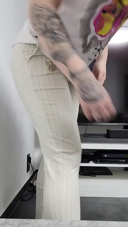 25, weird ass & mid tattoos| Dont be mean :(