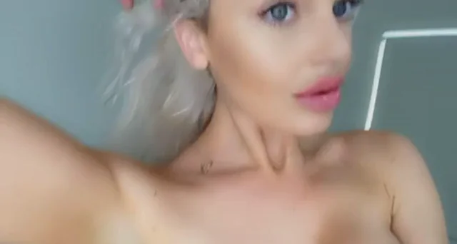 Cute Bimbo Slut or Nah? 🔥🍒