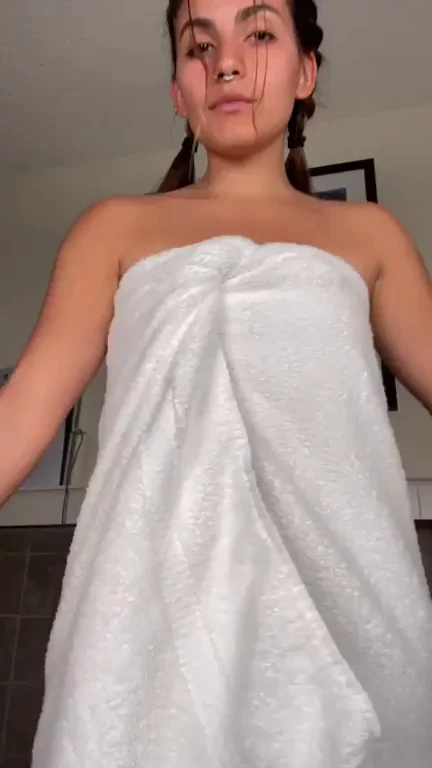 My booty has so much jiggle