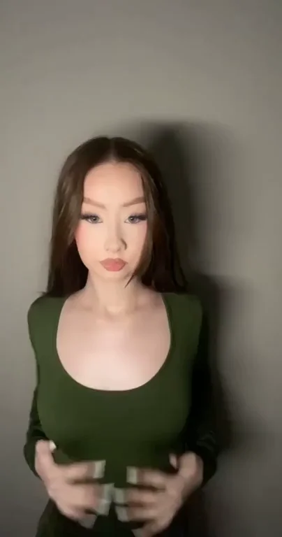 I just want to share with you my 100% Natural tits. Did you enjoy them?