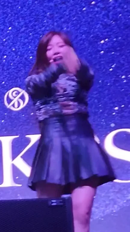 Jiu's Slutty Leather Skirt Tease - Dreamcatcher K-Pop Ass Worship