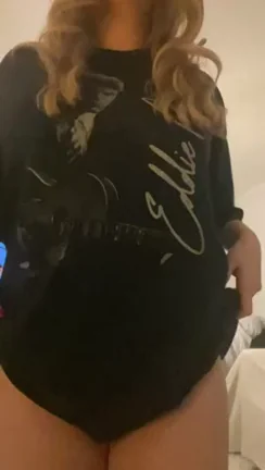 If I made your dick hard you have to cum in me 😁‡