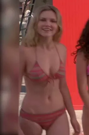 Kirsten Dunst's Bikini Tit Bounce in Get Over It 🍒💦