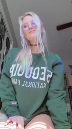 hi, here's my pussy 👆‹