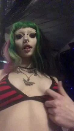 in need of a squish ðŸ–¤ðŸ¥€