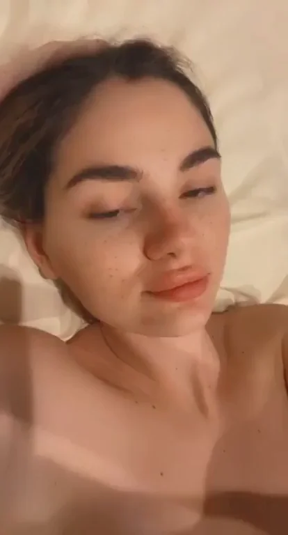 iÂ´d rather stay natural than having fake big tits