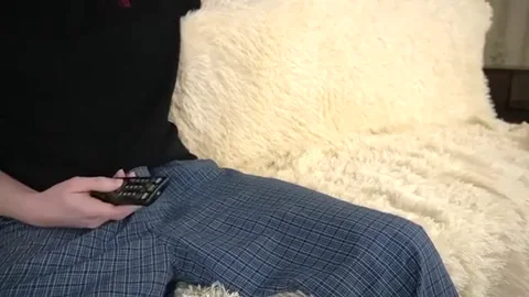 🍆 Free Use Slutty Mouth While Chilling with TV 😛