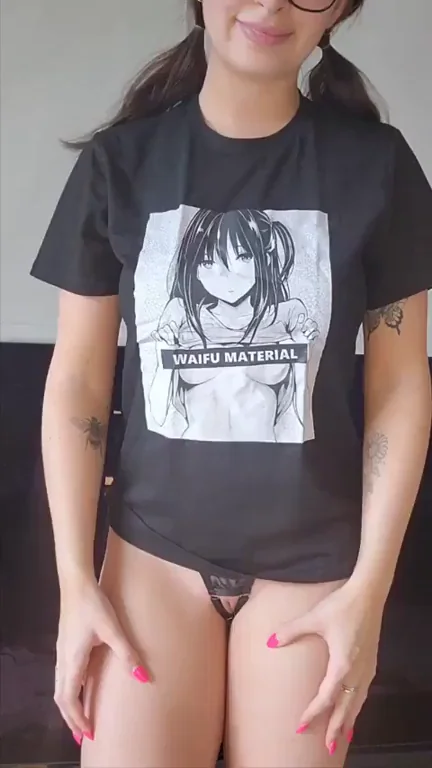 Aussie Slut's Monster Down Under Surprise 🍑🕷️
