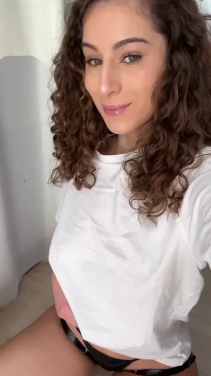Would you shoot your load on me?